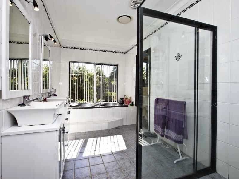 13 Aberglasslyn Lane, Aberglasslyn NSW 2320