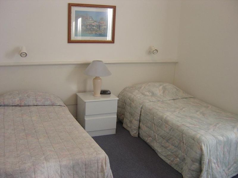 51 Kingfisher Cr, Cams Wharf NSW 2281