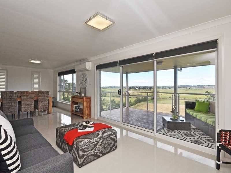42 James Leslie Drive, Gillieston Heights NSW 2321