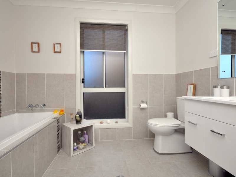 42 James Leslie Drive, Gillieston Heights NSW 2321