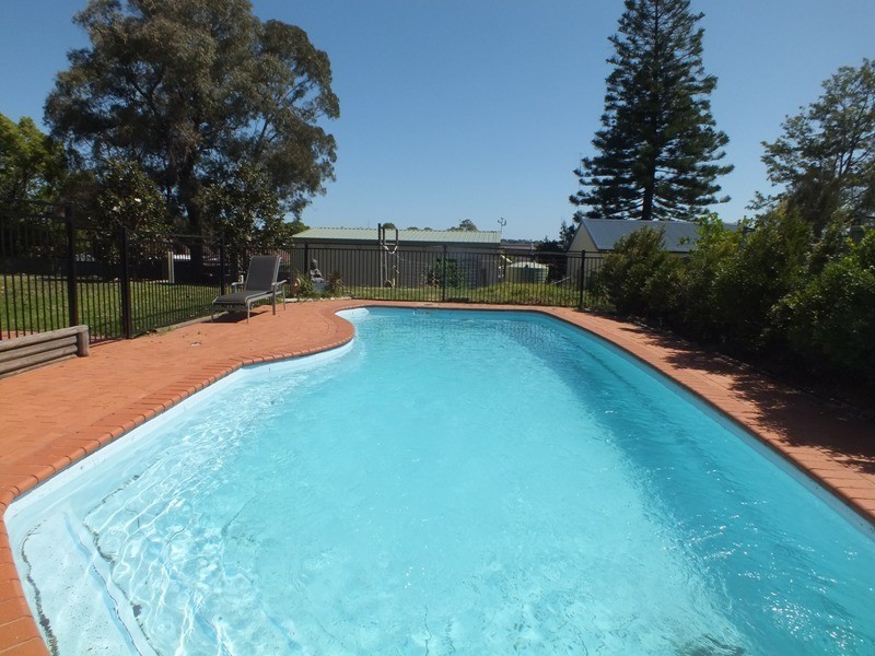 10 Gregson Ave, Mayfield NSW 2304