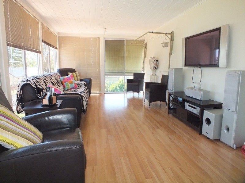 10 Gregson Ave, Mayfield NSW 2304