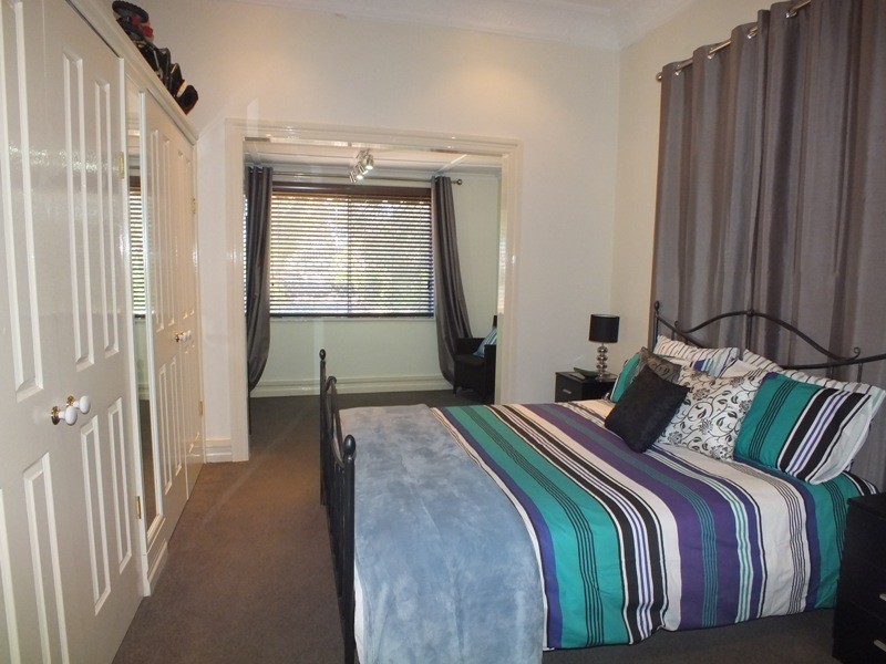 10 Gregson Ave, Mayfield NSW 2304