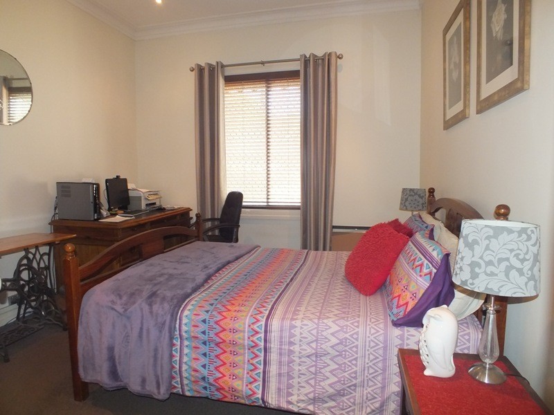 10 Gregson Ave, Mayfield NSW 2304