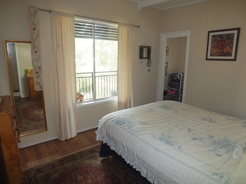 24 Admiralty Avenue, Tanilba Bay NSW 2319