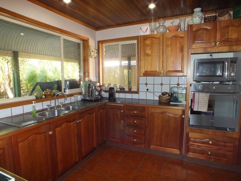 5 Florabelle Close, Mount Hutton NSW 2290