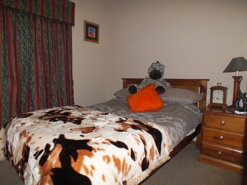 5 Florabelle Close, Mount Hutton NSW 2290