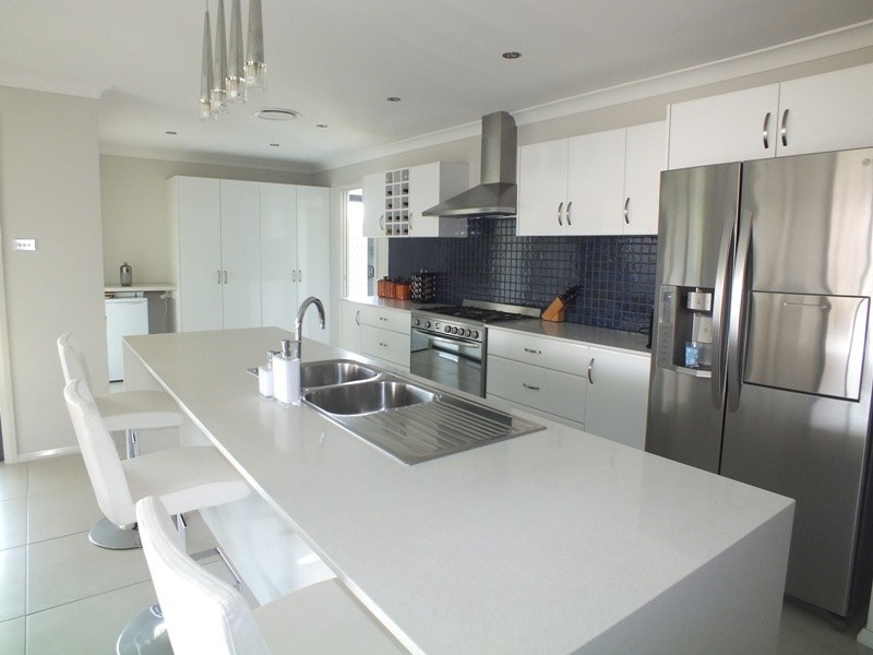 33 Jabiru Drive, Fern Bay NSW 2295