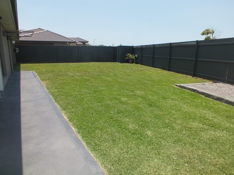 33 Jabiru Drive, Fern Bay NSW 2295