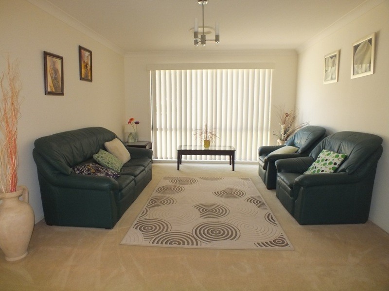 19 Lilly Pilly Drive, Maryland NSW 2287