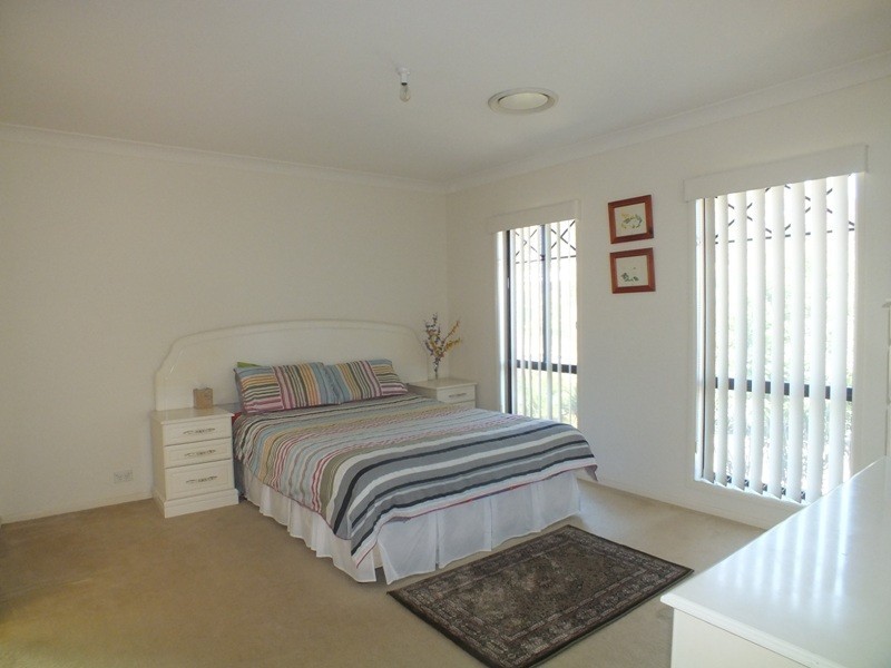 19 Lilly Pilly Drive, Maryland NSW 2287