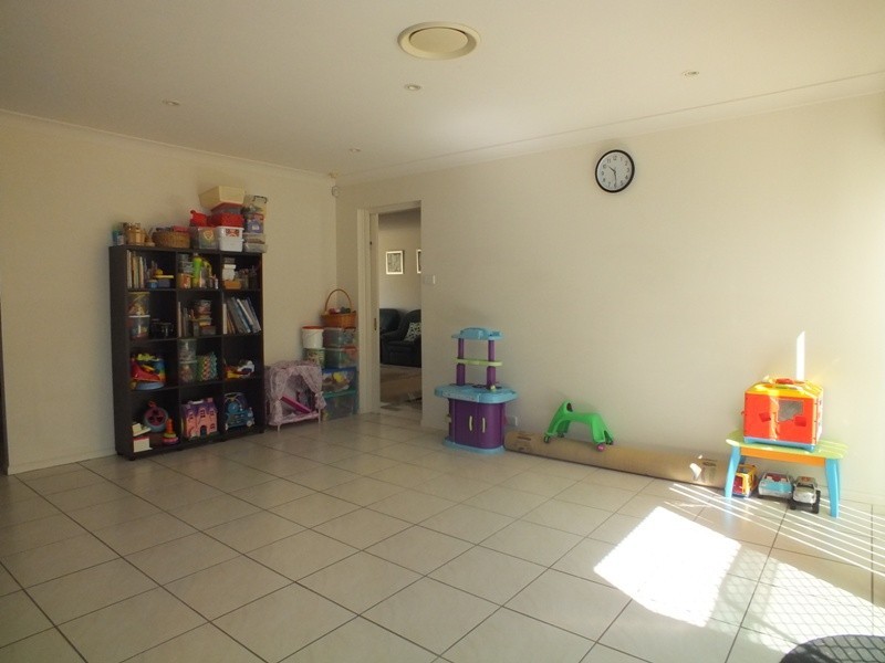 19 Lilly Pilly Drive, Maryland NSW 2287