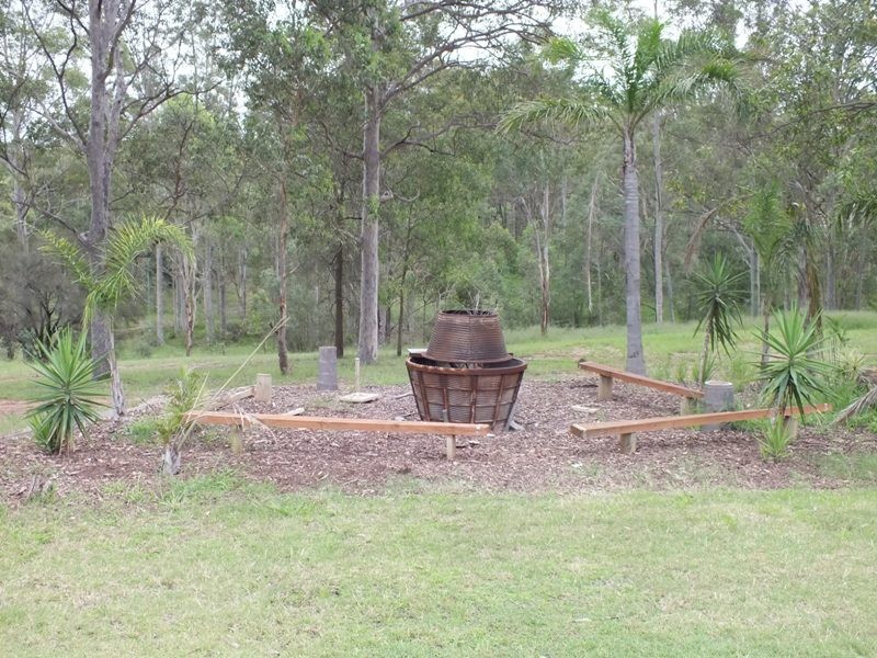 110 Brigadier Hammett Dr, Singleton NSW 2330