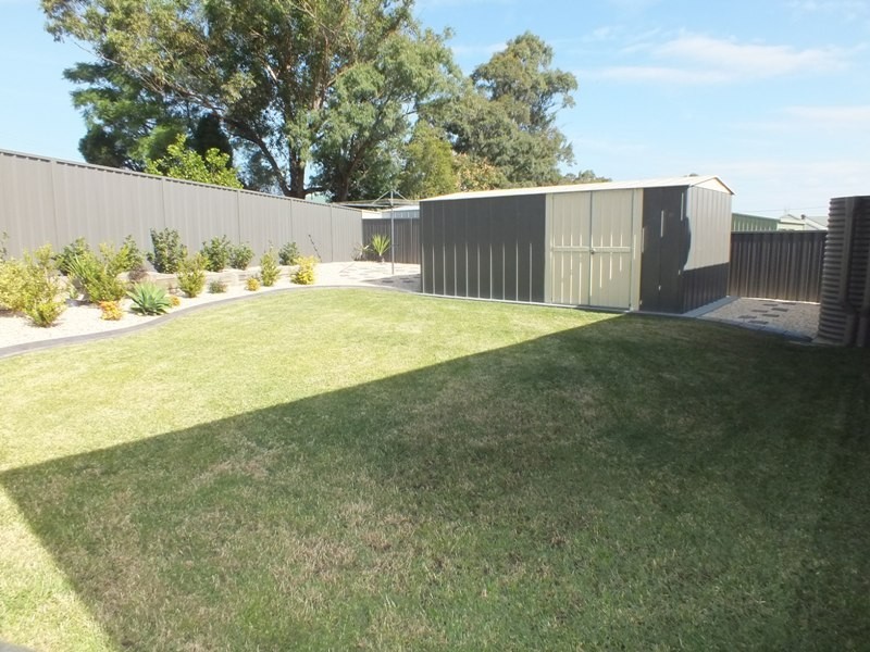 4a Redgrove Street, Branxton NSW 2335