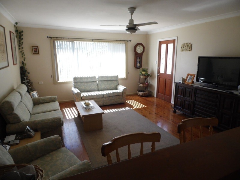 12 Manfred Street, Windale NSW 2306