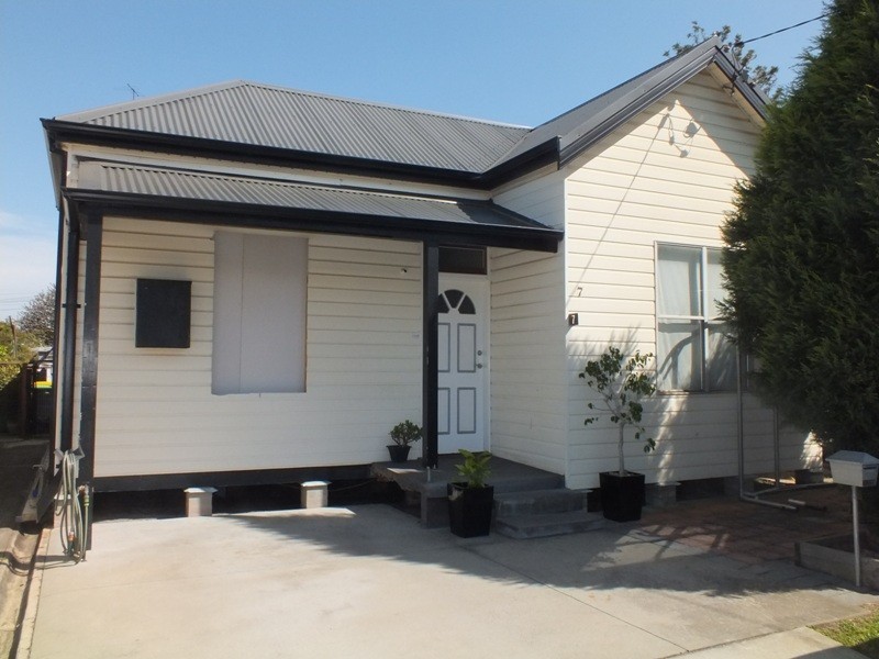 7 Sunnyside Street, Mayfield NSW 2304