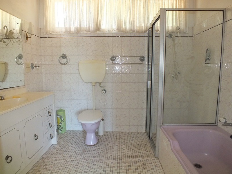 7 Acacia Avenune, Waratah West NSW 2298