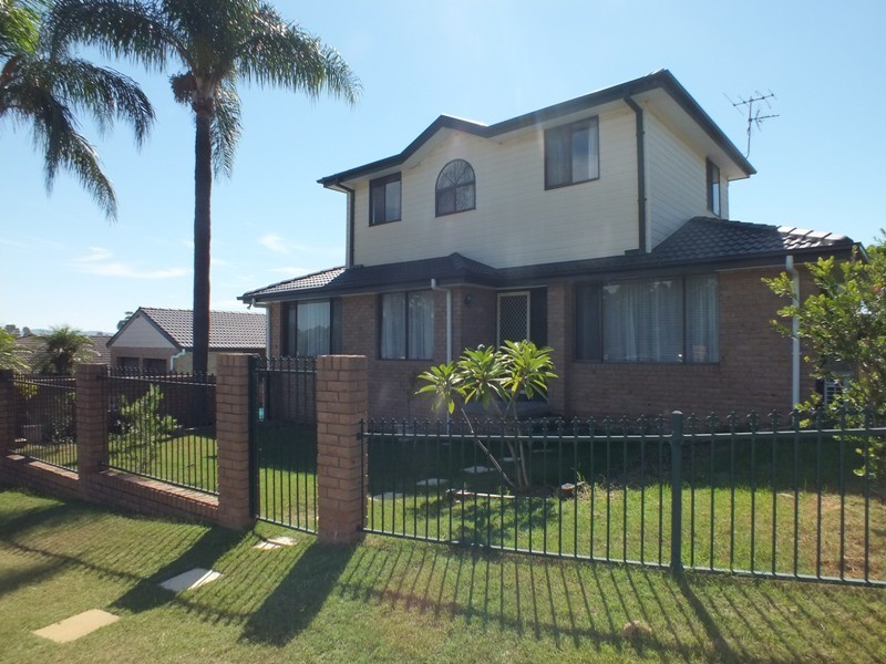 2 Treasure St, Rutherford NSW 2320