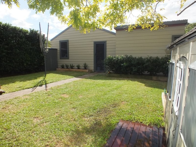 48 Sunderland St, Mayfield NSW 2304