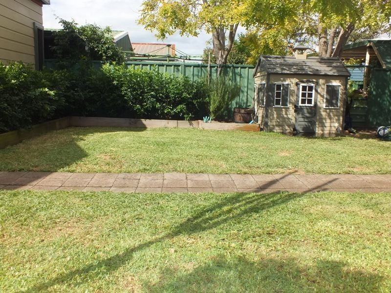 48 Sunderland St, Mayfield NSW 2304