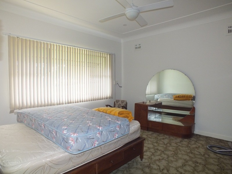 18 Villa Road, Waratah West NSW 2298