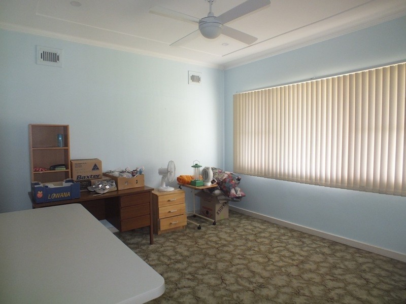 18 Villa Road, Waratah West NSW 2298