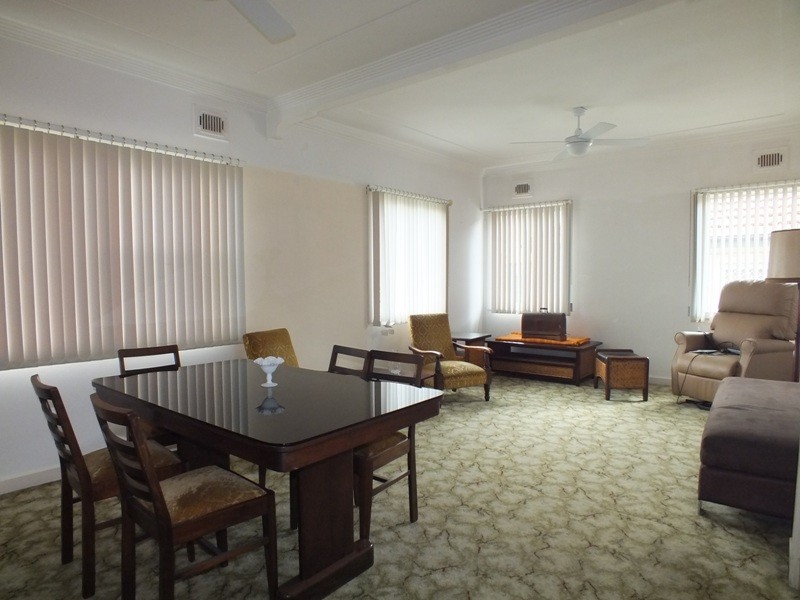 18 Villa Road, Waratah West NSW 2298