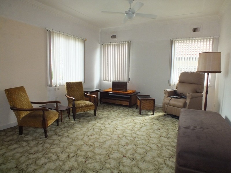 18 Villa Road, Waratah West NSW 2298