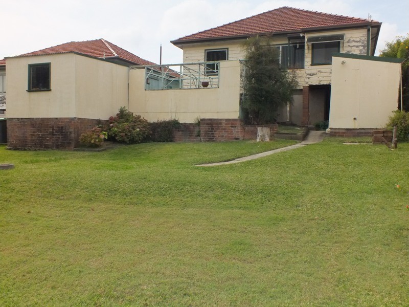 18 Villa Road, Waratah West NSW 2298