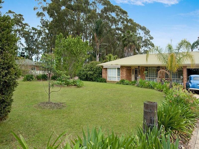 12 Ford Avenue, Medowie NSW 2318
