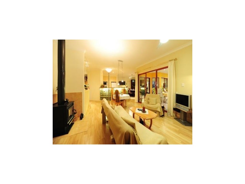 17 Gresham Drive, Woolgoolga NSW 2456