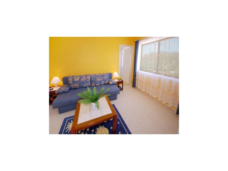 17 Gresham Drive, Woolgoolga NSW 2456