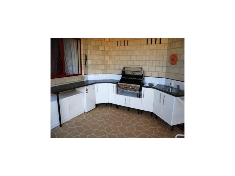 17 Gresham Drive, Woolgoolga NSW 2456