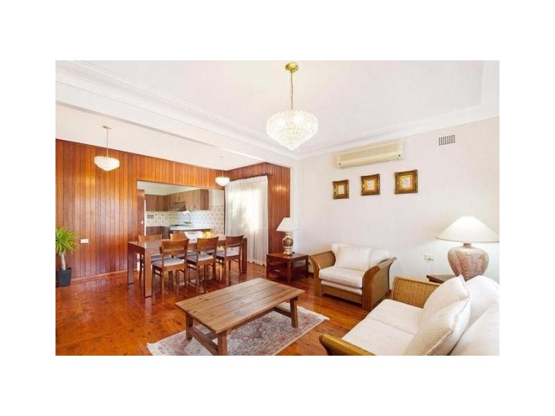 50 Princes Hwy, West Wollongong NSW 2500