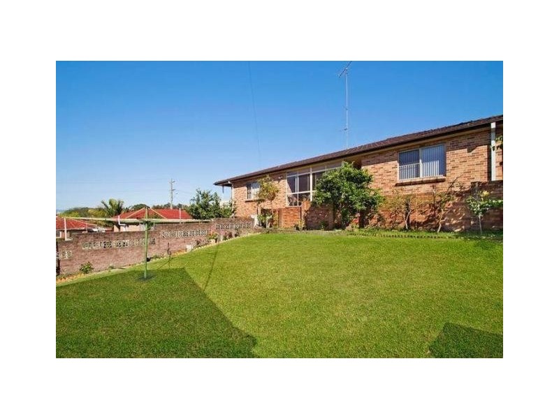 50 Princes Hwy, West Wollongong NSW 2500