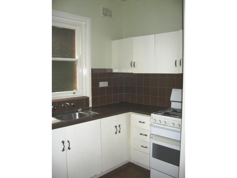 2/11 Bourke Street, Wollongong North NSW 2500