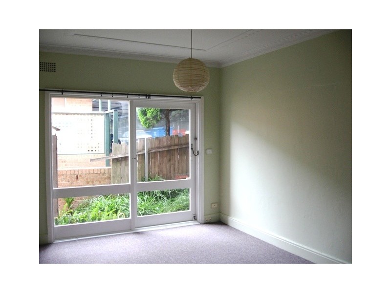 2/11 Bourke Street, Wollongong North NSW 2500