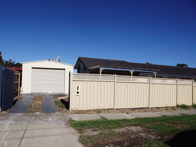 1 Werona Ct, Meadow Heights VIC 3048