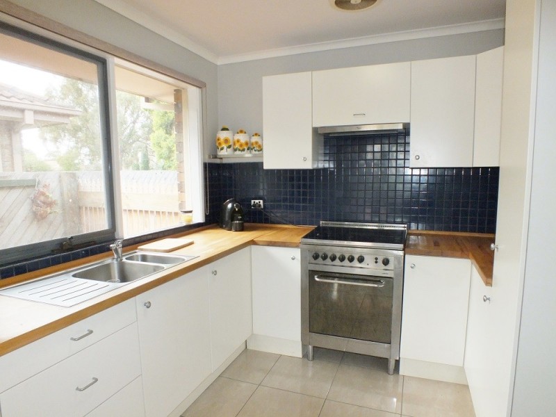 14 St Andrews Court, Sunbury VIC 3429