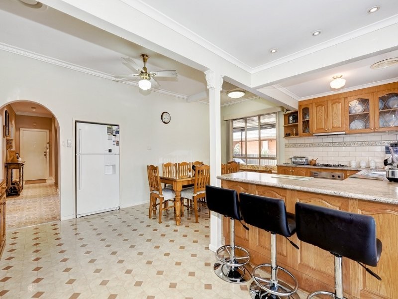 9 Ridgeway Parade, Sunshine West VIC 3020