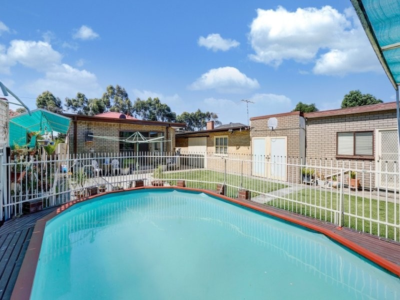 9 Ridgeway Parade, Sunshine West VIC 3020