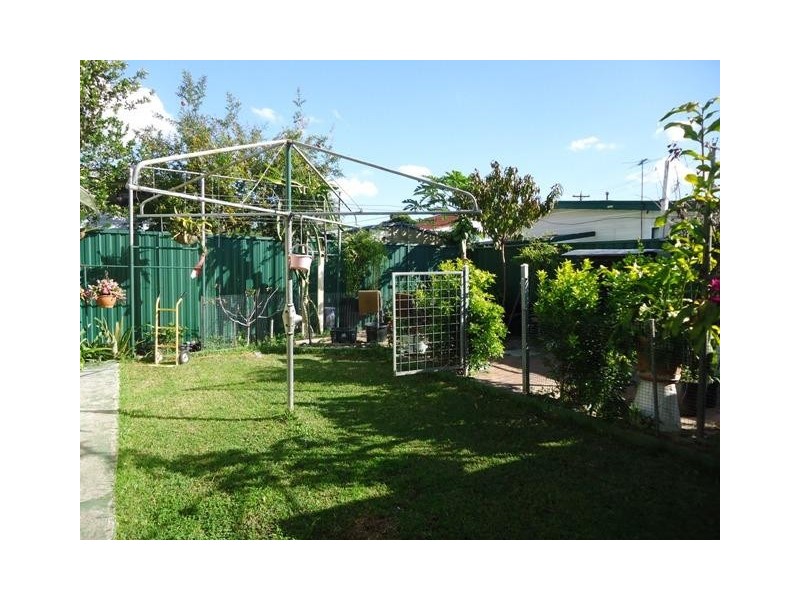 908 Woodville rd, Villawood NSW 2163