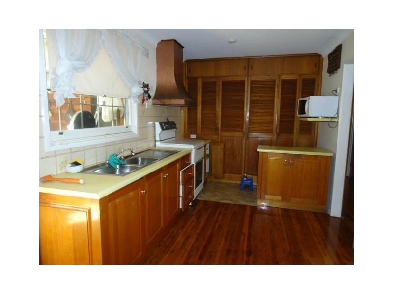 908 Woodville rd, Villawood NSW 2163