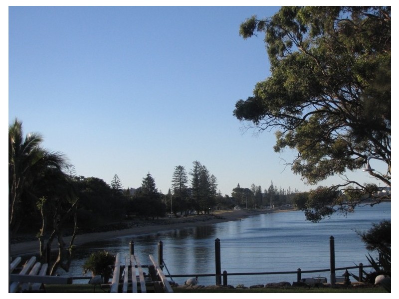 12A Whytecliffe Parade, Woody Point QLD 4019