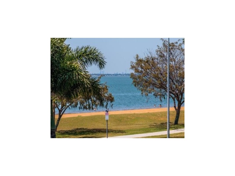 10/102 Hornibrook Esplanade, Clontarf QLD 4019