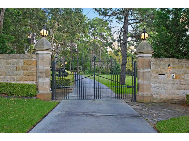 9 Morgan Road, Belrose NSW 2085