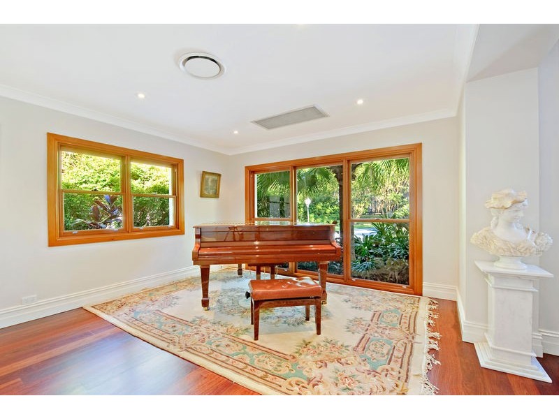 9 Morgan Road, Belrose NSW 2085