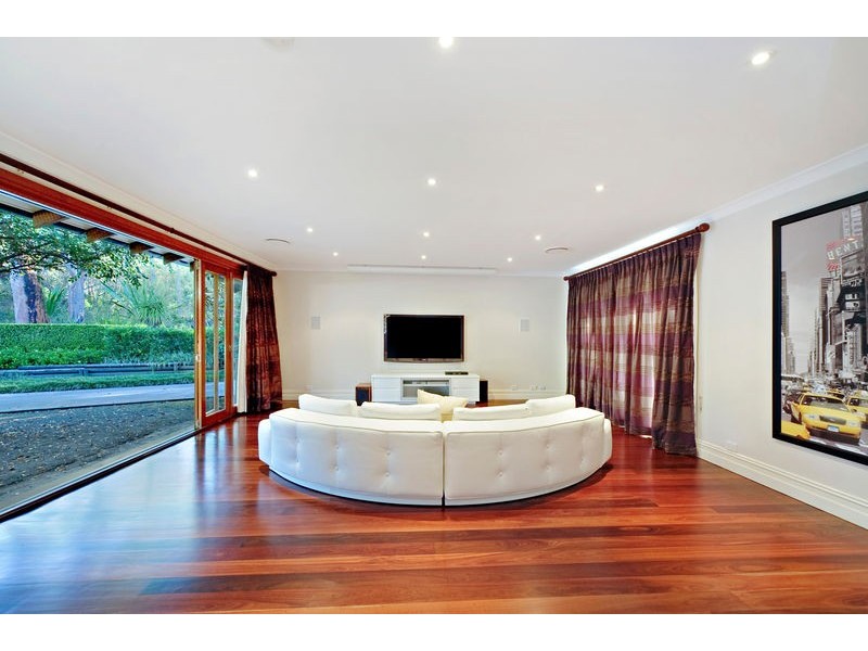 9 Morgan Road, Belrose NSW 2085