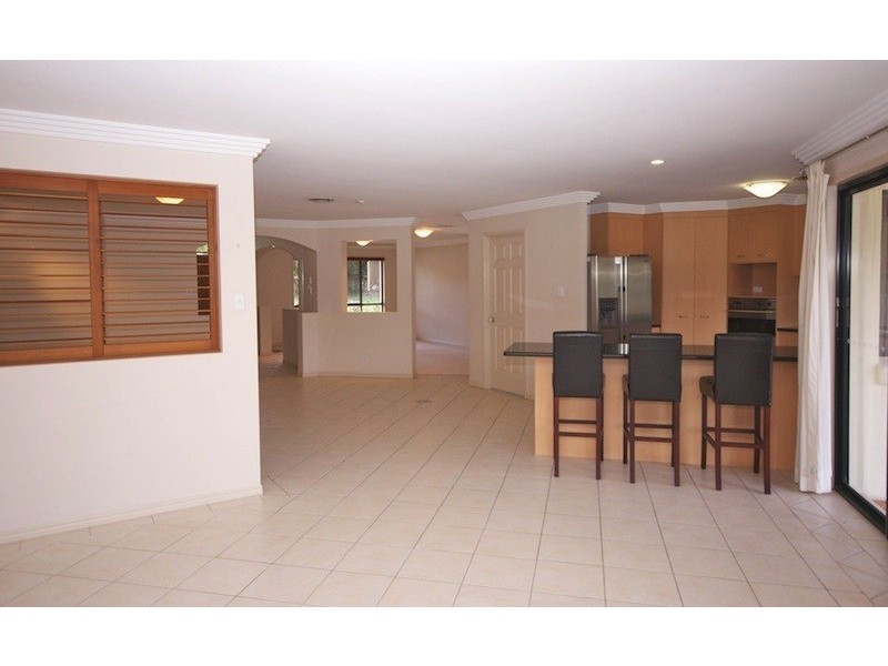 111 CLAREMONT PARADE, Forest Lake QLD 4078