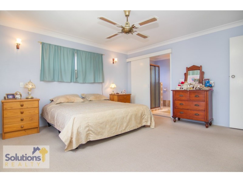 1 Rochelle Ct, Petrie QLD 4502